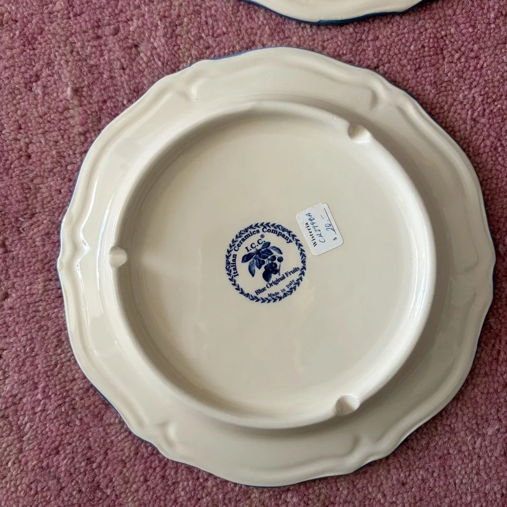 N/A plates included